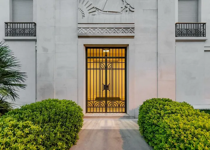 The Whitestone Split